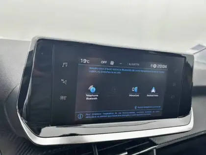 Photo 24 Peugeot 208  PureTech 100 S&S EAT8