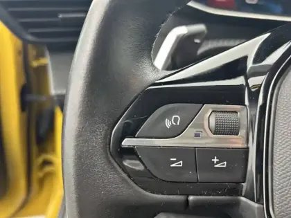 Photo 22 Peugeot 208  PureTech 100 S&S EAT8