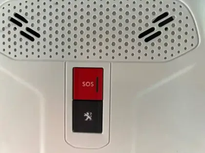 Photo 28 Peugeot 208  PureTech 100 S&S EAT8