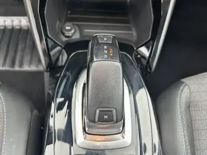 Photo 13 Peugeot 208  PureTech 100 S&S EAT8