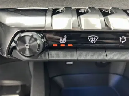 Photo 32 Peugeot 3008  BlueHDi 130ch S&S EAT8