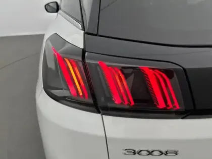 Photo 16 Peugeot 3008  BlueHDi 130ch S&S EAT8