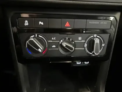 Photo 25 Volkswagen T-cross  1.0 TSI 95 Start/Stop BVM5