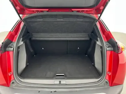 Photo 5 Peugeot 2008 Gén. II Ph1 NG GT 5