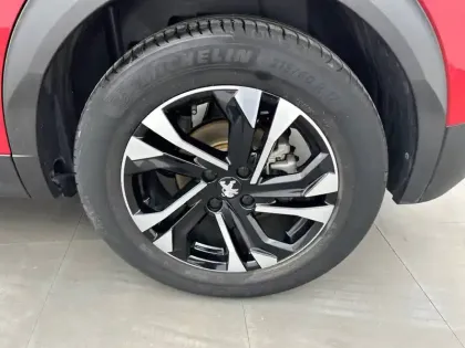 Photo 12 Peugeot 2008 Gén. II Ph1 NG GT 5