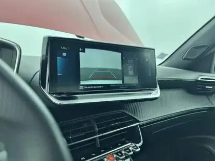 Photo 22 Peugeot 2008 Gén. II Ph1 NG GT 5