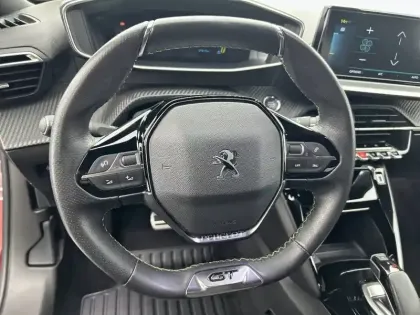 Photo 8 Peugeot 2008 Gén. II Ph1 NG GT 5