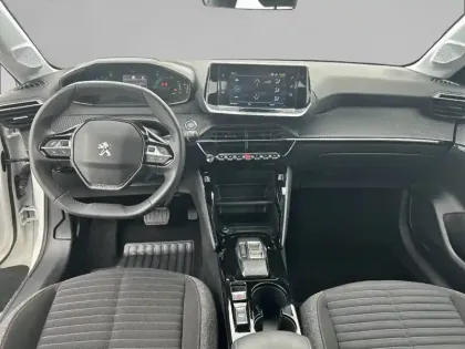 Photo 7 Peugeot 208  Electrique 50 kWh 136ch