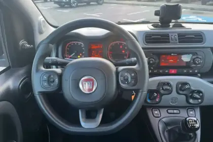 Photo 16 Fiat Panda  1.0 70 ch Hybride BSG S/S