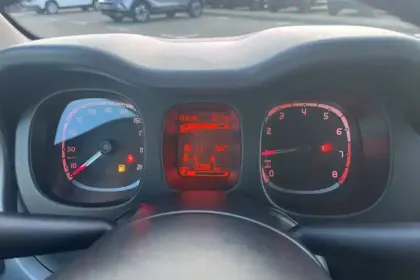 Photo 17 Fiat Panda  1.0 70 ch Hybride BSG S/S