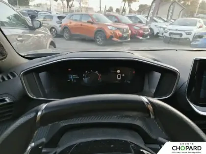 Photo 15 Peugeot 2008  PureTech 130 S&S EAT8