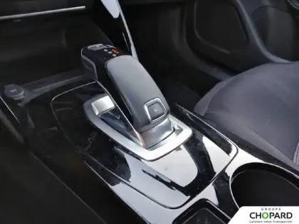 Photo 18 Peugeot 2008  PureTech 130 S&S EAT8