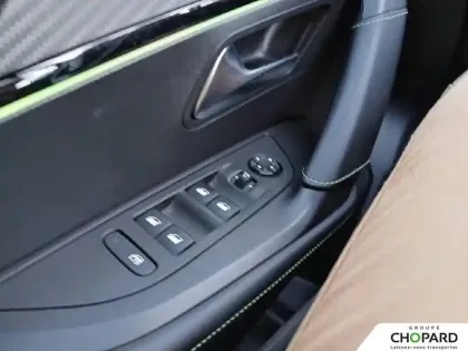 Photo 17 Peugeot 2008  PureTech 130 S&S EAT8