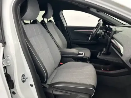 Photo 13 Renault Megane  E-Tech EV60 220 ch optimum charge