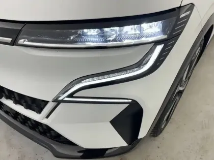 Photo 20 Renault Megane  E-Tech EV60 220 ch optimum charge