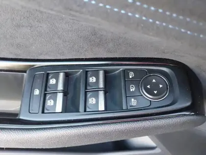 Photo 24 Renault Espace  E-Tech full hybrid 200 GSR2