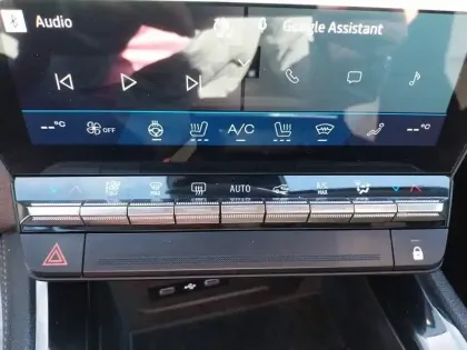 Photo 35 Renault Espace  E-Tech full hybrid 200 GSR2