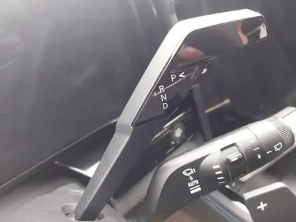 Photo 79 Renault Austral  E-Tech full hybrid 200 GSR2