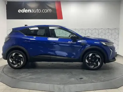 Photo 19 Renault Captur  E-Tech full hybrid 160 ch