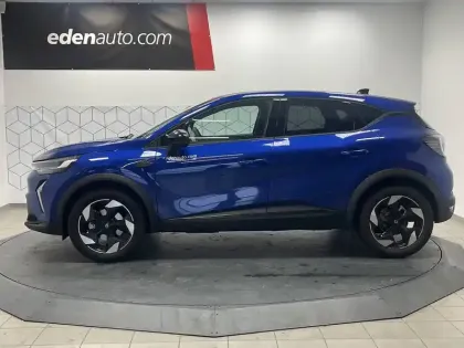 Photo 17 Renault Captur  E-Tech full hybrid 160 ch