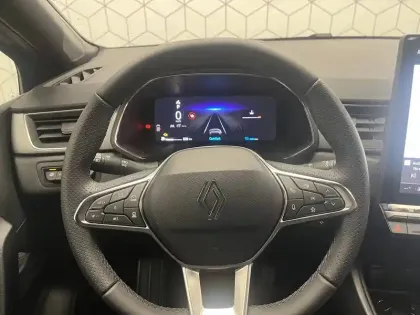 Photo 39 Renault Captur  E-Tech full hybrid 160 ch