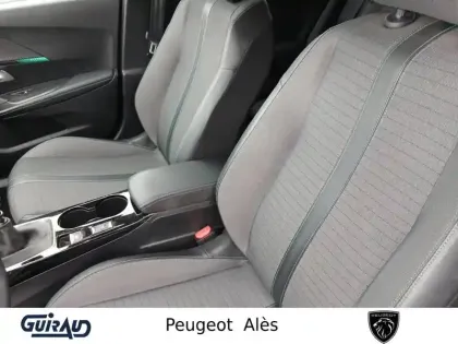 Photo 8 Peugeot 2008  PureTech 100 S&S BVM6