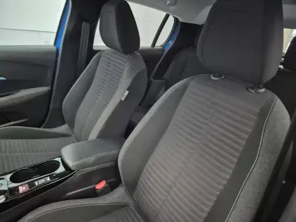 Photo 8 Peugeot 208 Gén. II Ph1 NG Style 5