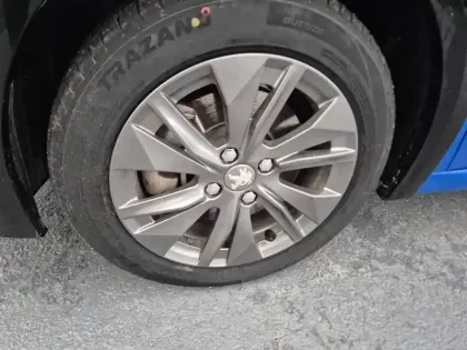 Photo 10 Peugeot 208 Gén. II Ph1 NG Style 5