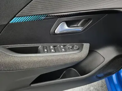 Photo 21 Peugeot 208 Gén. II Ph1 NG Style 5