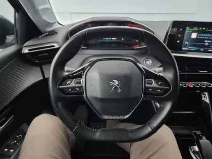 Photo 15 Peugeot 208 Gén. II Ph1 NG Style 5