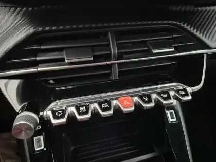 Photo 14 Peugeot 208 Gén. II Ph1 NG Style 5