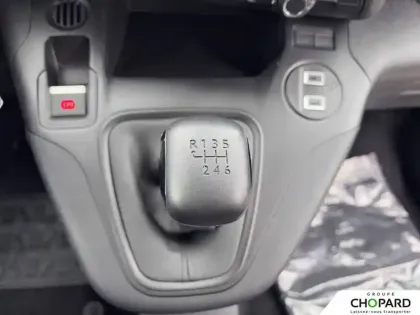 Photo 16 Peugeot Partner  FOURGON XL 950 KG BLUEHDI 130 S&S BVM6