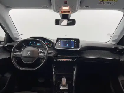 Photo 29 Peugeot 208  Electrique 50 kWh 136ch