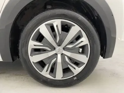 Photo 15 Peugeot 208  Electrique 50 kWh 136ch