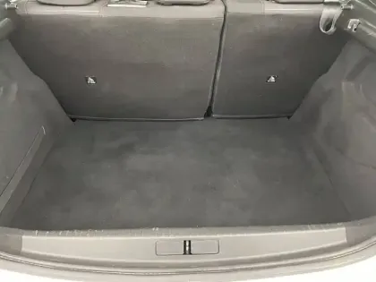 Photo 12 Peugeot 208  Electrique 50 kWh 136ch