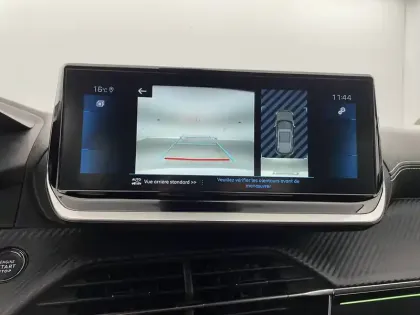 Photo 25 Peugeot 2008 Gén. II Ph1 NG GT 5