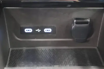 Photo 18 Renault Rafale  E-Tech full hybrid 200ch