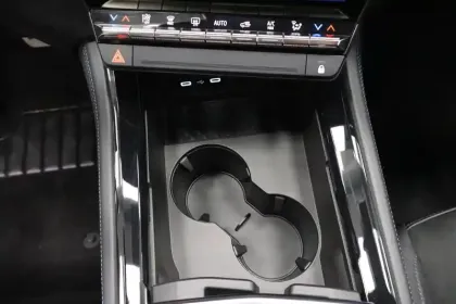 Photo 34 Renault Rafale  E-Tech full hybrid 200ch