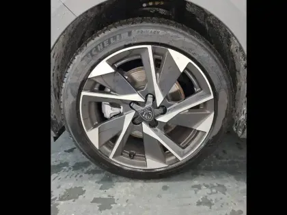 Photo 11 Peugeot 308  SW BlueHDi 130ch S&S EAT8