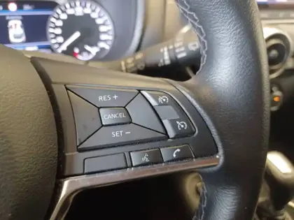 Photo 129 Nissan Juke  HYBRID 143
