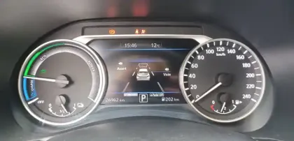 Photo 130 Nissan Juke  HYBRID 143