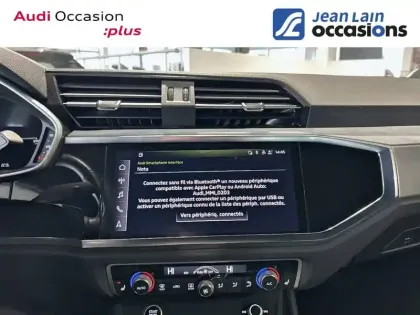 Photo 15 Audi Q3  35 TFSI 150 ch S tronic 7