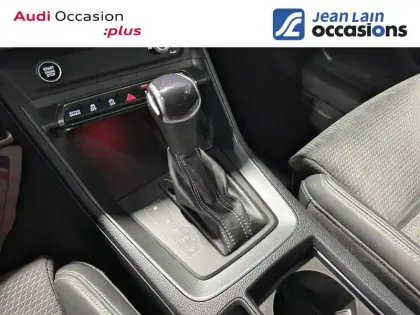 Photo 12 Audi Q3  35 TFSI 150 ch S tronic 7