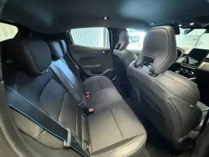 Photo 27 Renault Clio  E-Tech full hybrid 145 ch GSR2