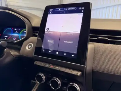 Photo 24 Renault Clio  E-Tech full hybrid 145 ch GSR2