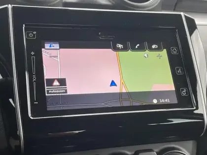 Photo 11 Suzuki Swift  1.2 Dualjet Hybrid Auto (CVT)