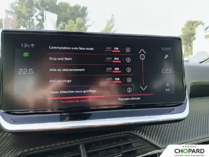 Photo 13 Peugeot 2008  BlueHDi 130 S&S EAT8