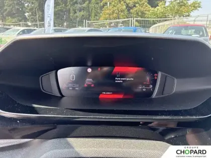 Photo 16 Peugeot 308  PureTech 130ch S&S EAT8