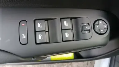 Photo 55 Citroën C5 aircross  Hybride Rechargeable 225 e-EAT8