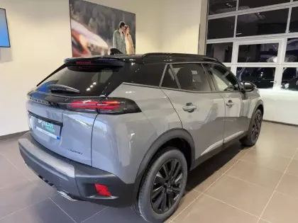 Photo 13 Peugeot 2008  Hybrid 145 e-DCS6